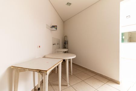 Casa à venda com 170m², 3 quartos e 2 vagasLavanderia