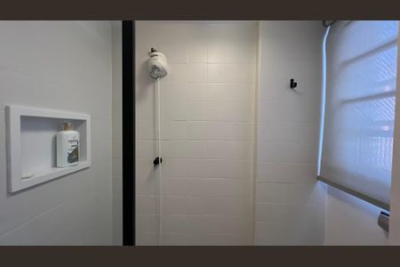 Apartamento à venda com 70m², 2 quartos e 1 vaga Apartamento à venda com 70m², 2 quartos e 1 vagaBanheiro da Suíte