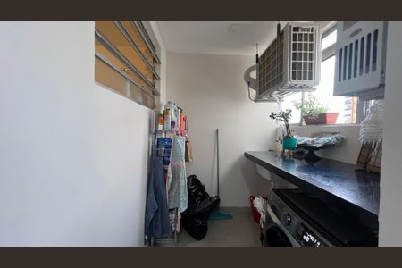 Apartamento à venda com 70m², 2 quartos e 1 vaga Apartamento à venda com 70m², 2 quartos e 1 vagaÁrea de Serviço
