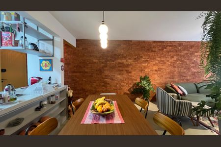 Apartamento à venda com 70m², 2 quartos e 1 vaga Apartamento à venda com 70m², 2 quartos e 1 vagaSala de Jantar