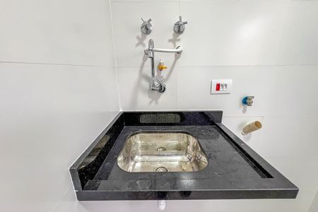 Apartamento à venda com 144m², 2 quartos e 2 vagas Apartamento à venda com 144m², 2 quartos e 2 vagasÁrea de Serviço