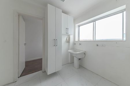 Apartamento à venda com 114m², 3 quartos e 1 vagaÁrea de Serviço