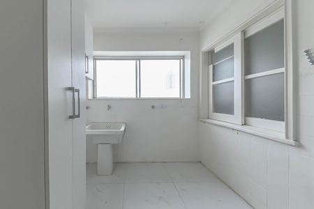 Apartamento à venda com 114m², 3 quartos e 1 vagaÁrea de Serviço