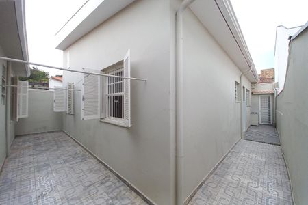 Casa à venda com 178m², 4 quartos e 1 vaga Casa à venda com 178m², 4 quartos e 1 vagaCorredor Fundos