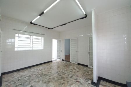 Casa à venda com 178m², 4 quartos e 1 vaga Casa à venda com 178m², 4 quartos e 1 vagaCozinha