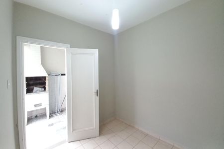 Casa à venda com 178m², 4 quartos e 1 vaga Casa à venda com 178m², 4 quartos e 1 vagaEdícula