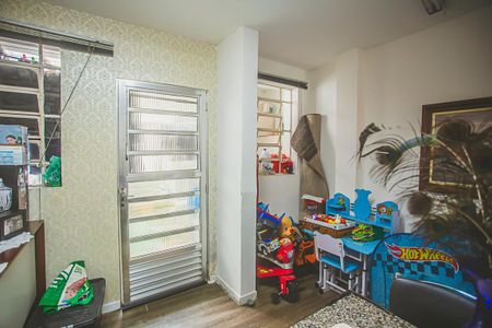 Casa à venda com 100m², 2 quartos e 1 vaga Casa à venda com 100m², 2 quartos e 1 vagaCopa