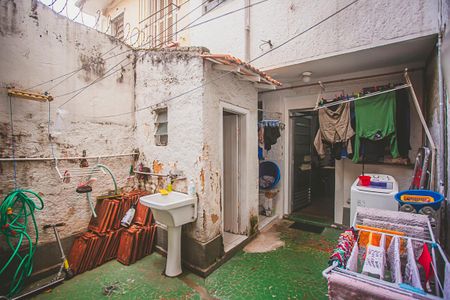 Casa à venda com 100m², 2 quartos e 1 vaga Casa à venda com 100m², 2 quartos e 1 vagaÁrea de Serviço