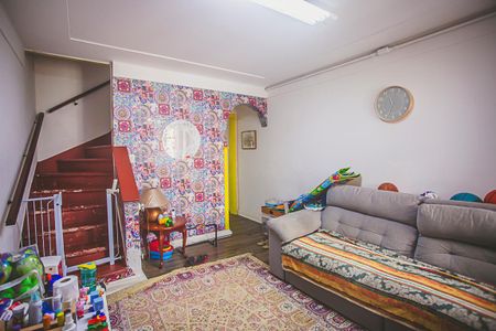 Casa à venda com 100m², 2 quartos e 1 vaga Casa à venda com 100m², 2 quartos e 1 vagaSala