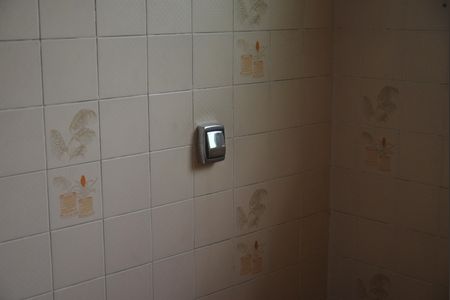 Casa à venda com 135m², 2 quartos e 1 vagaBanheiro