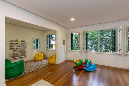 Apartamento à venda com 240m², 4 quartos e 4 vagasÁrea comum - Brinquedoteca