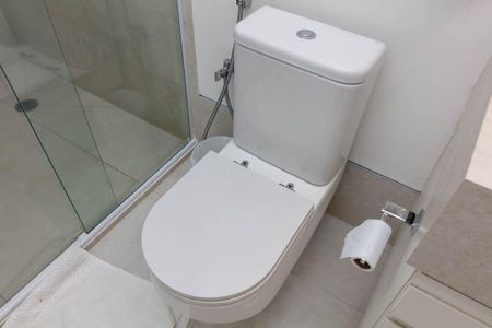 Apartamento à venda com 240m², 4 quartos e 4 vagasBanheiro Suíte 1