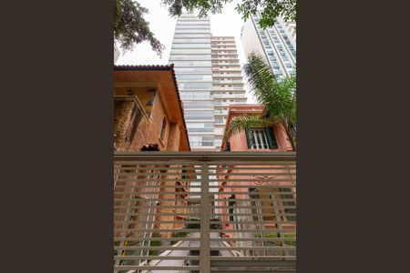 Apartamento à venda com 240m², 4 quartos e 4 vagasFachada