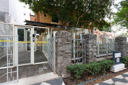 Apartamento à venda com 240m², 4 quartos e 4 vagasFachada