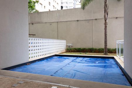 Apartamento à venda com 240m², 4 quartos e 4 vagasÁrea comum - Piscina