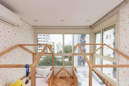 Apartamento à venda com 240m², 4 quartos e 4 vagas Suíte 3