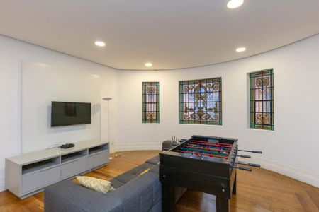 Apartamento à venda com 240m², 4 quartos e 4 vagasÁrea comum - Jogos