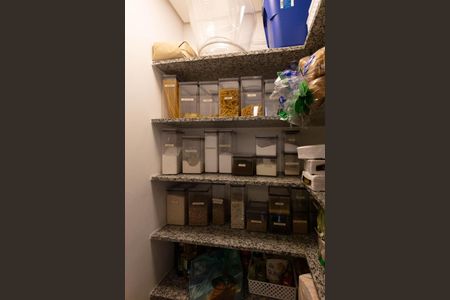 Apartamento à venda com 240m², 4 quartos e 4 vagasDespensa