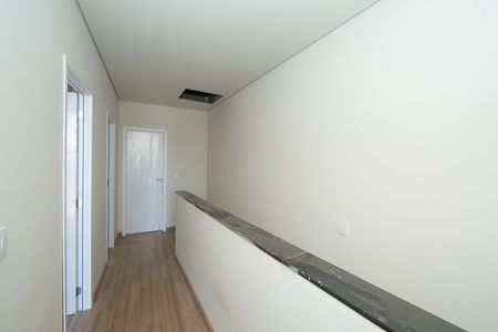 CORREDOR de casa para alugar com 3 quartos, 106m² em Estoril, Belo Horizonte