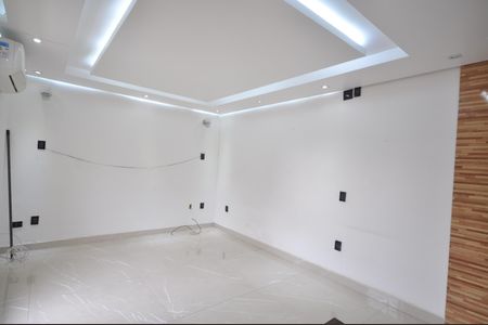 Casa para alugar com 700m², 4 quartos e 3 vagasSala