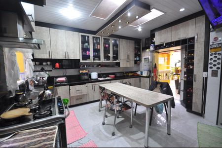 Casa para alugar com 700m², 4 quartos e 3 vagasCozinha