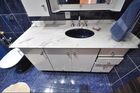 Casa para alugar com 700m², 4 quartos e 3 vagasBanheiro Social