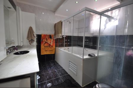 Casa para alugar com 700m², 4 quartos e 3 vagasBanheiro da Suíte 1