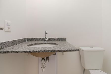 Apartamento para alugar com 42m², 1 quarto e sem vaga Apartamento para alugar com 42m², 1 quarto e sem vagaBanheiro da Suíte