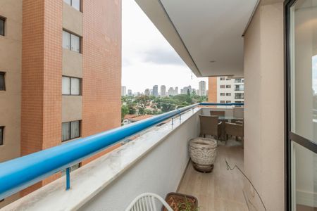 Apartamento à venda com 137m², 3 quartos e 3 vagasVaranda
