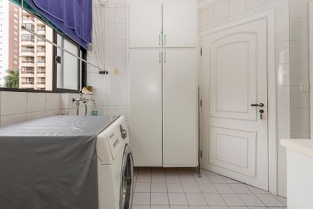 Apartamento à venda com 137m², 3 quartos e 3 vagasÁrea de Serviço