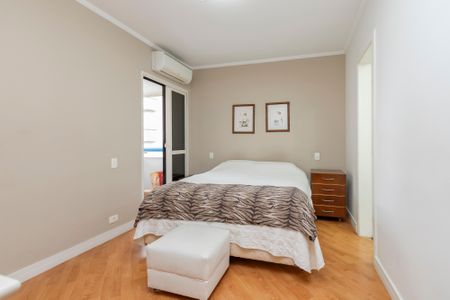 Apartamento à venda com 137m², 3 quartos e 3 vagasSuíte 1