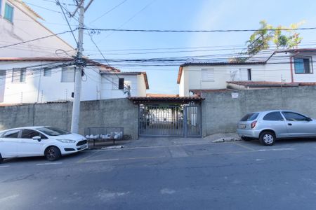 Casa de condomínio à venda com 130m², 2 quartos e 1 vagaFachada