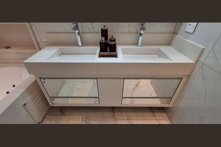 Apartamento à venda com 198m², 3 quartos e 3 vagas Apartamento à venda com 198m², 3 quartos e 3 vagasBanheiro da Suíte 3