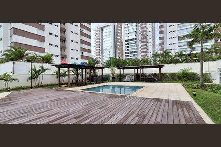 Apartamento à venda com 198m², 3 quartos e 3 vagas Apartamento à venda com 198m², 3 quartos e 3 vagasÁrea Comum