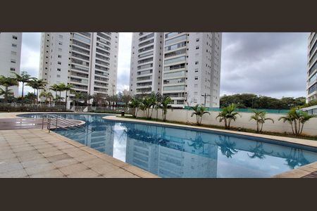 Apartamento à venda com 198m², 3 quartos e 3 vagas Apartamento à venda com 198m², 3 quartos e 3 vagasÁrea Comum