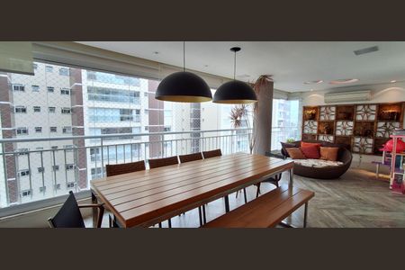 Apartamento à venda com 198m², 3 quartos e 3 vagas Apartamento à venda com 198m², 3 quartos e 3 vagasÁrea gourmet