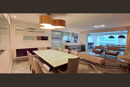 Apartamento à venda com 198m², 3 quartos e 3 vagas Apartamento à venda com 198m², 3 quartos e 3 vagasSala