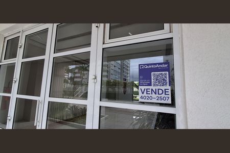 Apartamento à venda com 198m², 3 quartos e 3 vagas Apartamento à venda com 198m², 3 quartos e 3 vagasPlaca