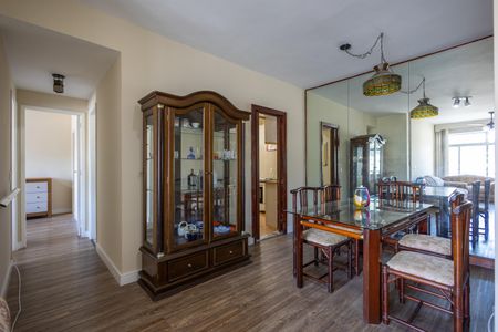 Apartamento à venda com 83m², 2 quartos e 1 vagaSala