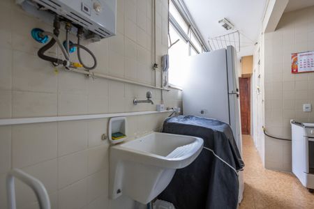 Apartamento à venda com 83m², 2 quartos e 1 vagaÁrea de Serviço