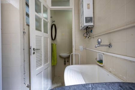 Apartamento à venda com 83m², 2 quartos e 1 vagaÁrea de Serviço