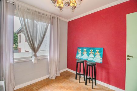 Casa à venda com 268m², 5 quartos e 5 vagasQuarto 1