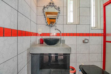 Casa à venda com 268m², 5 quartos e 5 vagasBanheiro da Suíte 2