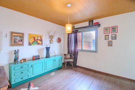 Casa à venda com 268m², 5 quartos e 5 vagasSala Íntima