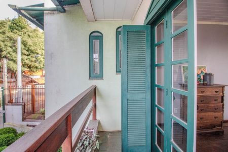 Casa à venda com 268m², 5 quartos e 5 vagasSuíte 3 - Varanda