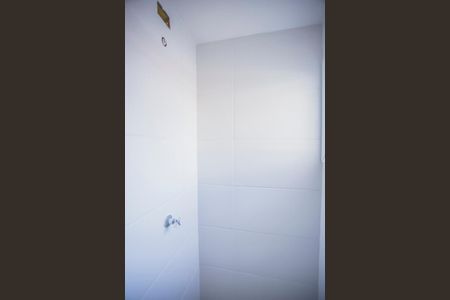 Banheiro de kitnet/studio à venda com 1 quarto, 25m² em São Judas, São Paulo