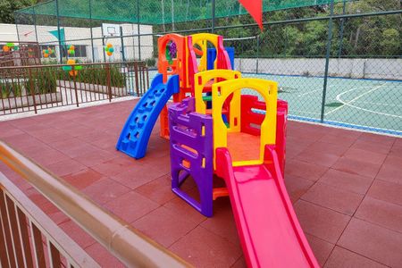 Apartamento para alugar com 45m², 2 quartos e 1 vaga Apartamento para alugar com 45m², 2 quartos e 1 vagaÁrea comum - Playground