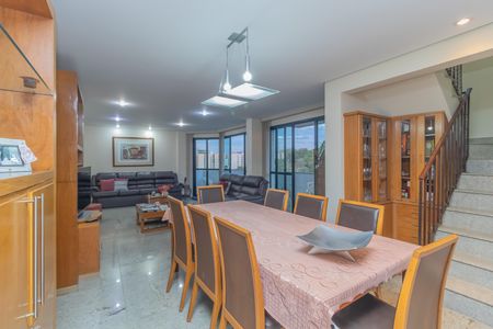 Apartamento à venda com 289m², 4 quartos e 6 vagas Apartamento à venda com 289m², 4 quartos e 6 vagasSala