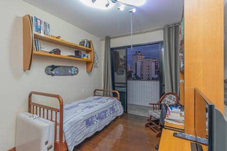 Apartamento à venda com 289m², 4 quartos e 6 vagas Apartamento à venda com 289m², 4 quartos e 6 vagasQuarto 2