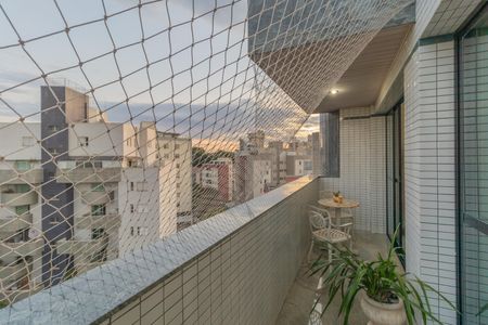 Apartamento à venda com 289m², 4 quartos e 6 vagas Apartamento à venda com 289m², 4 quartos e 6 vagasVaranda Sala